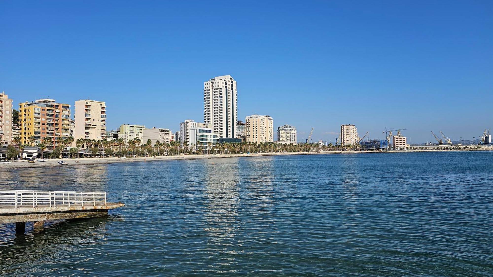 Shtepi Plazhi Buze Detit Durres,shkembi I Kavajes